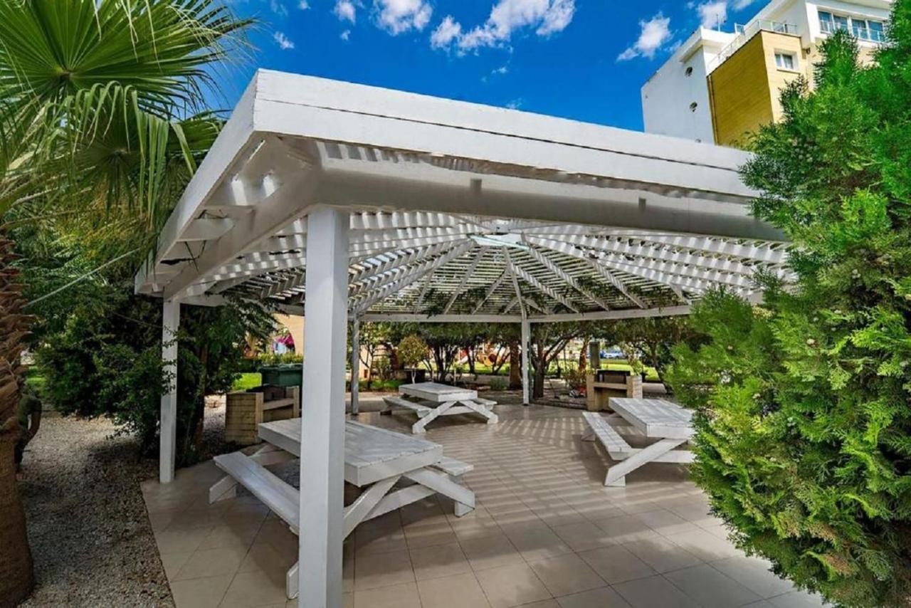 Tiberius Pool Apartments In Caesar Resort & Spa Trikomo Εξωτερικό φωτογραφία